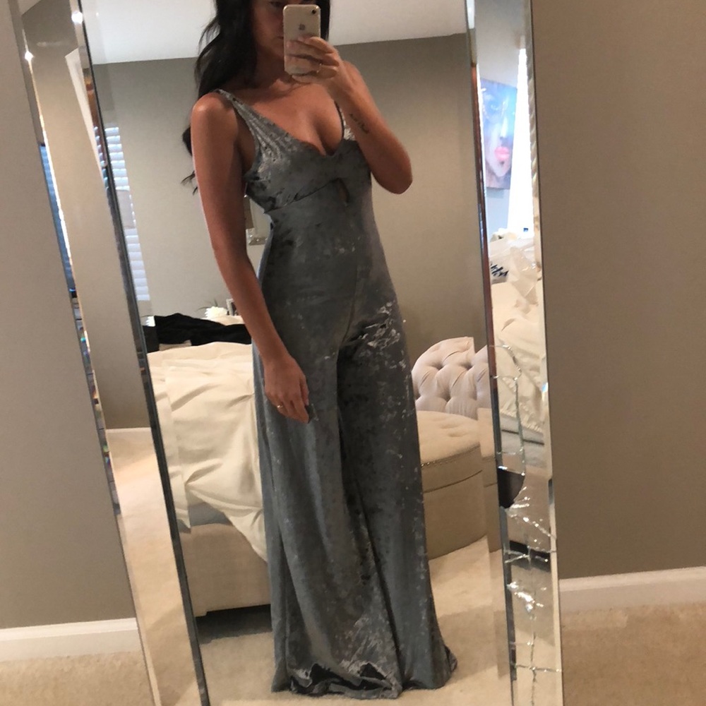 ✨Silver Crushed Velvet Jumpsuit
